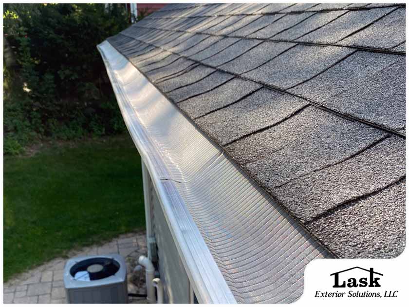 6 Benefits of Installing Gutter Guards