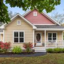 A Homeowner’s Guide to Choosing the Perfect Siding Color